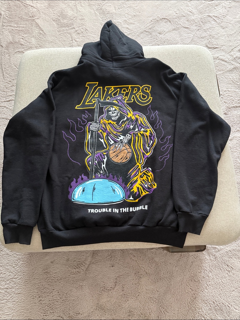 Lakers Black Graphic Pullover Hoodie - Trouble In The Bubble Brand New - Men XL